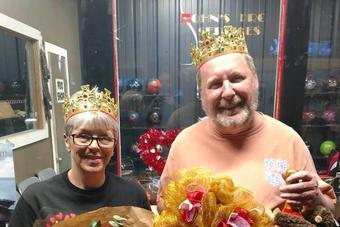 The King & Queen mural at Pin Center Bowl